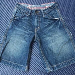 Levi’s shorts